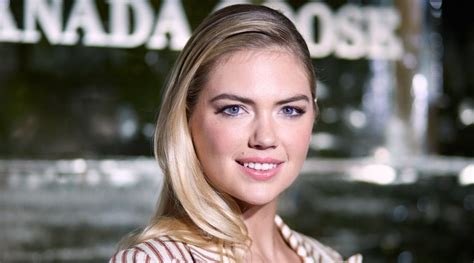 beautiful boobs gif|Kate Upton Shares Topless Video to Thank Fans for Birthday。